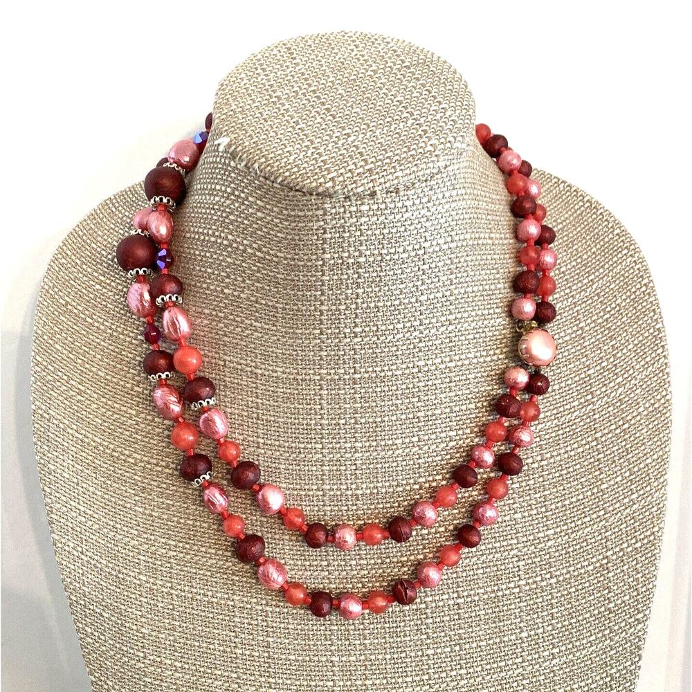 Vintage mid century double strand beaded necklace pinks reds romantic retro chic